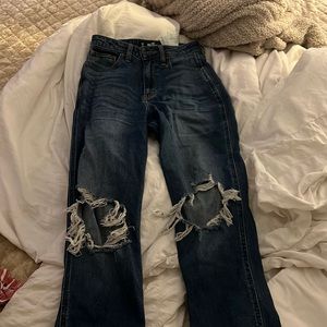 Holister jeans barely worn